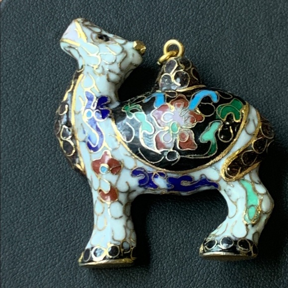 Vintage Cloisonné Camel Pendant - Picture 2 of 6